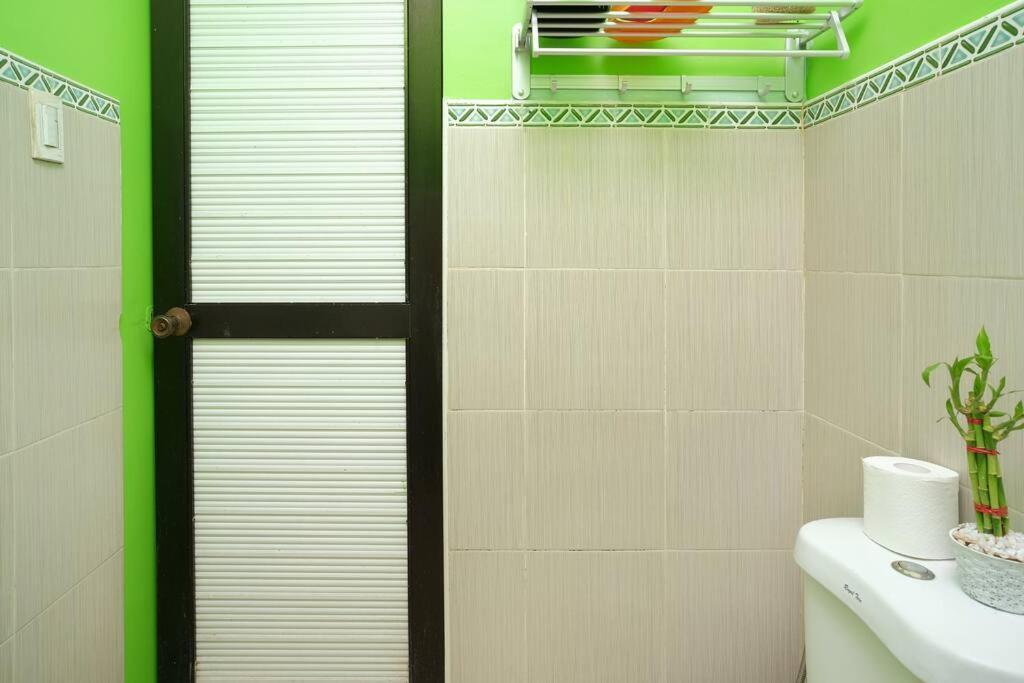 Golden V Primera Unit A Malolos Exterior photo