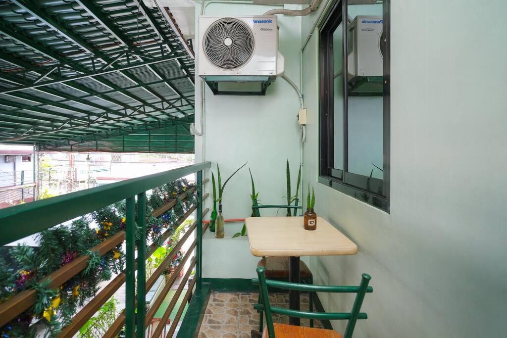 Golden V Primera Unit A Malolos Exterior photo