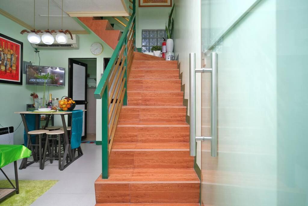 Golden V Primera Unit A Malolos Exterior photo